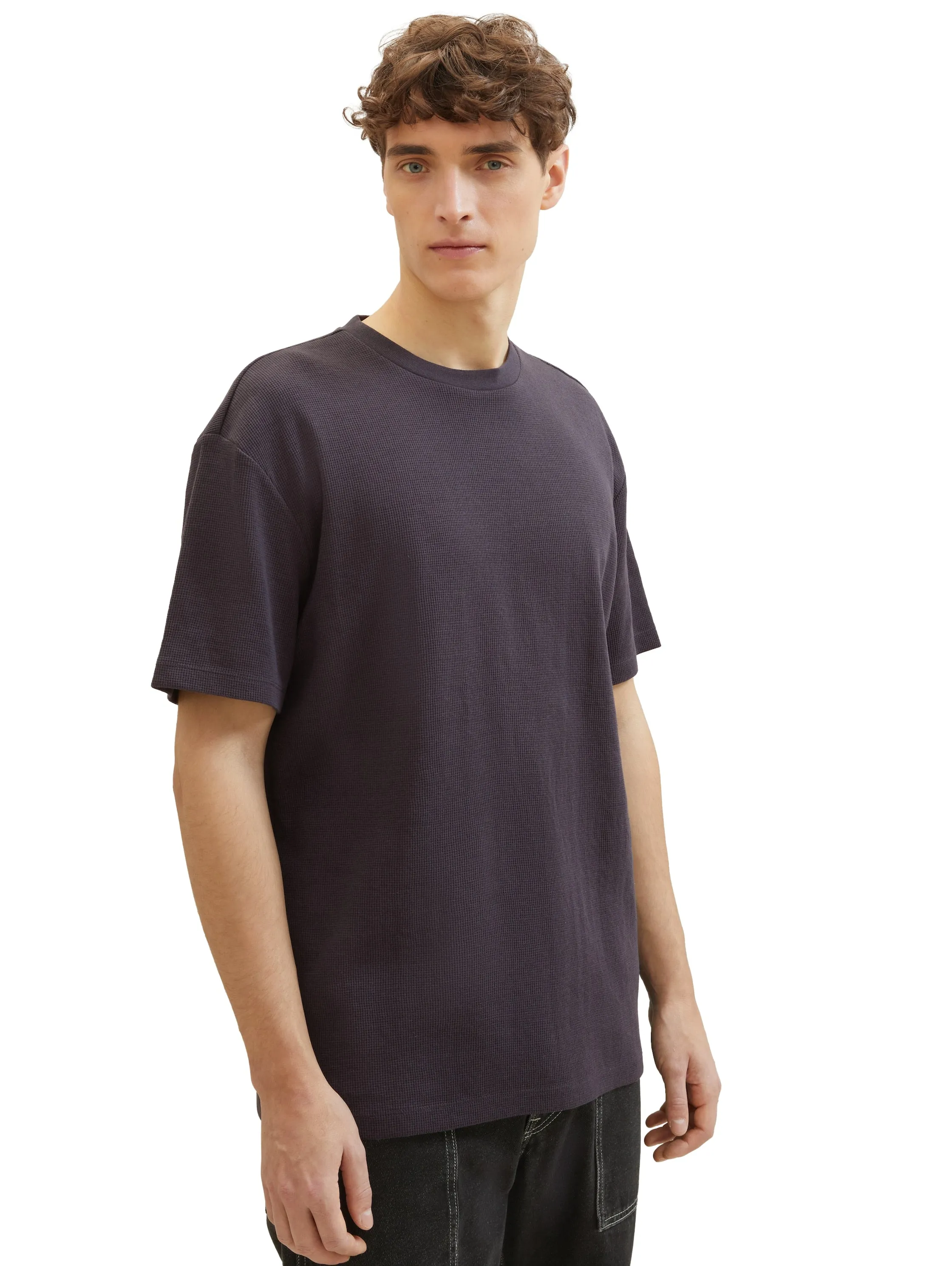 RELAXED STRUCTURED T-SHIRT