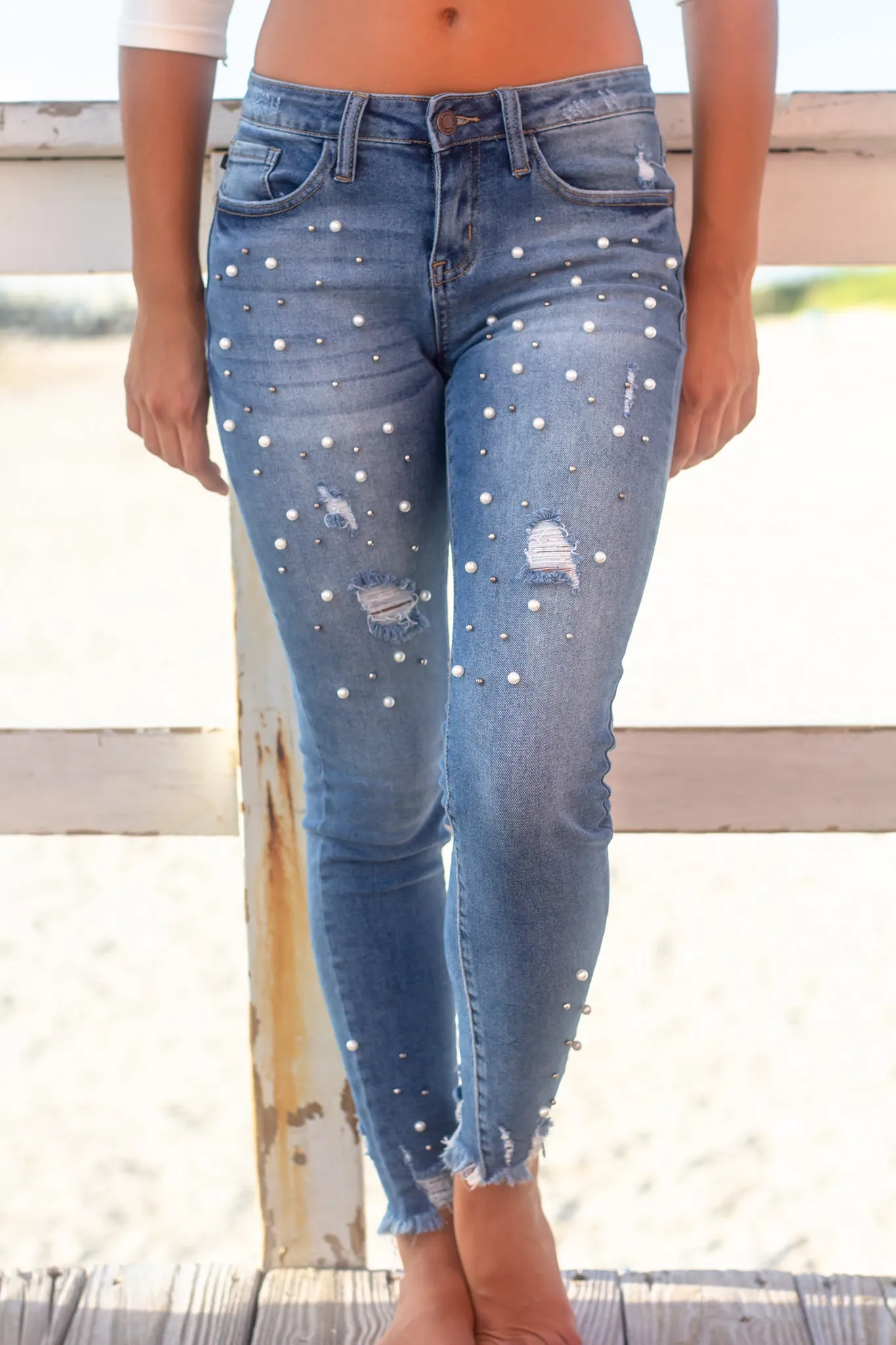 Skinny Jeans with Pearl Details